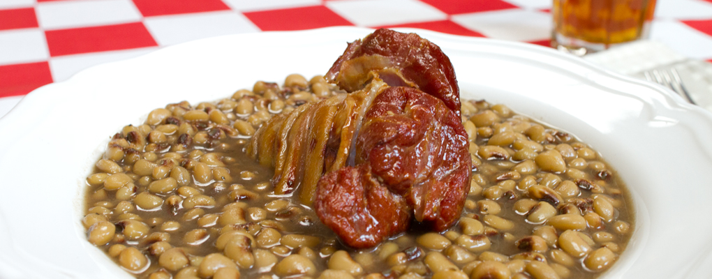 Ham Hocks in Beans – Slow-cooked for ultimate flavor.